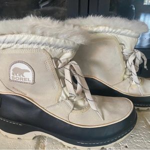 Sorel Womens Tivoli III Boots